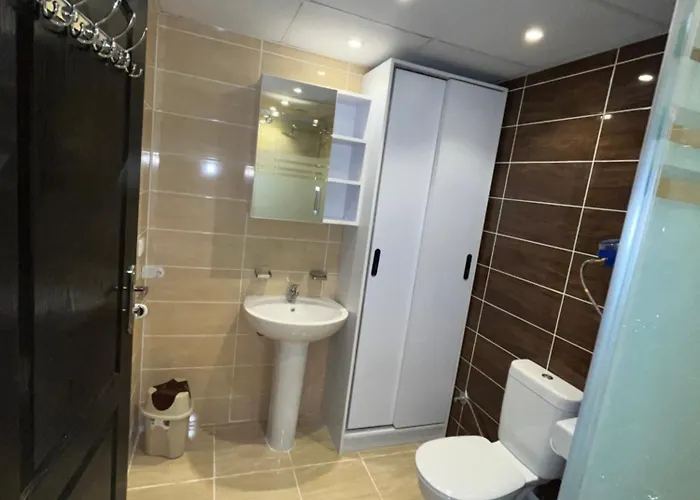 Aparthotel Benashti